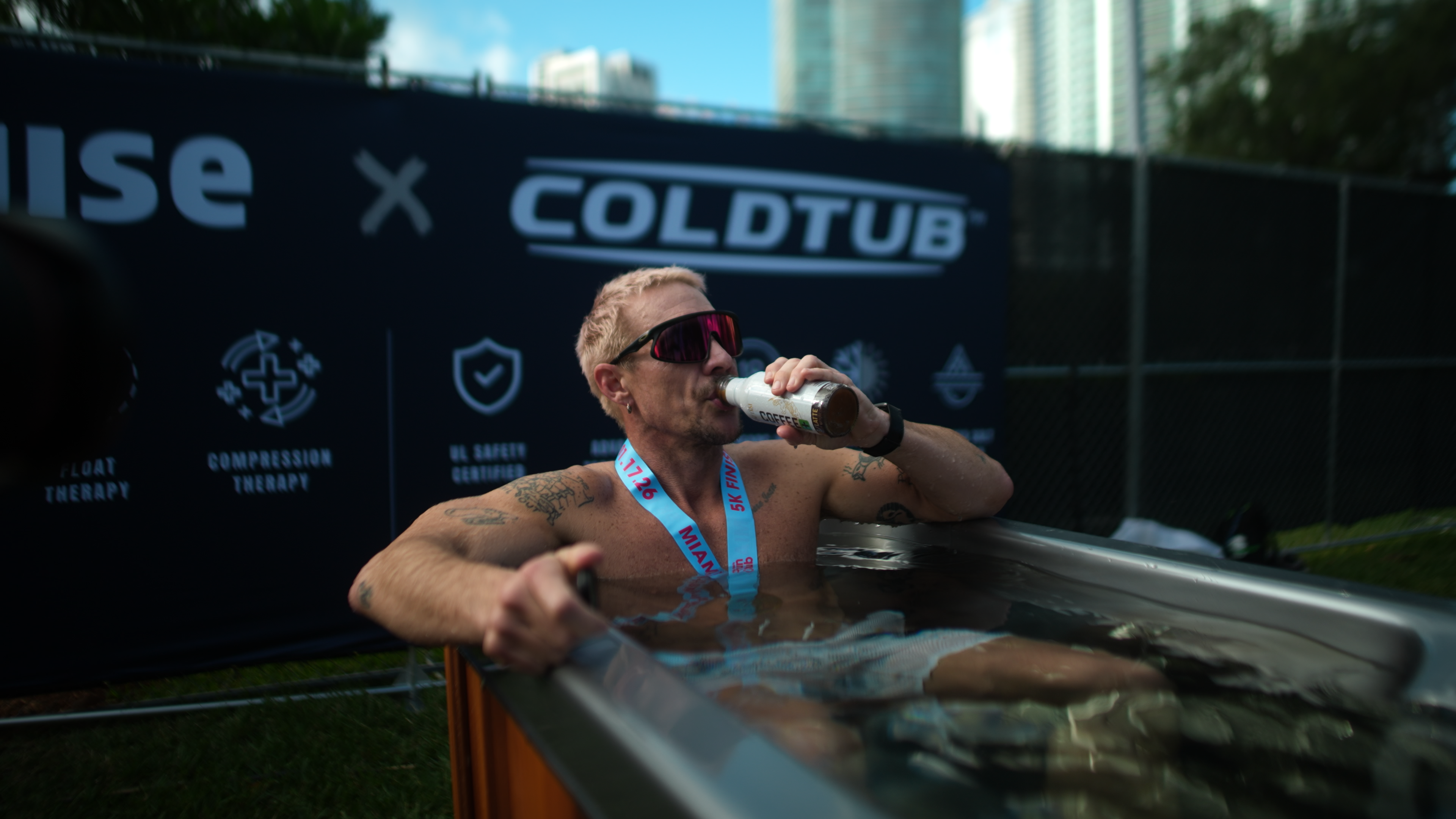 CLIPS.00_01_20_02.Still005